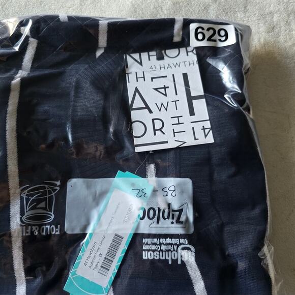 Women's Navy White Stripe Sweater Plus 1X Minimalist Soft Cozy Winter Layering - Picture 7 of 7